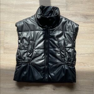 Le Lis Black Puffer Jacket with Glossy Finish